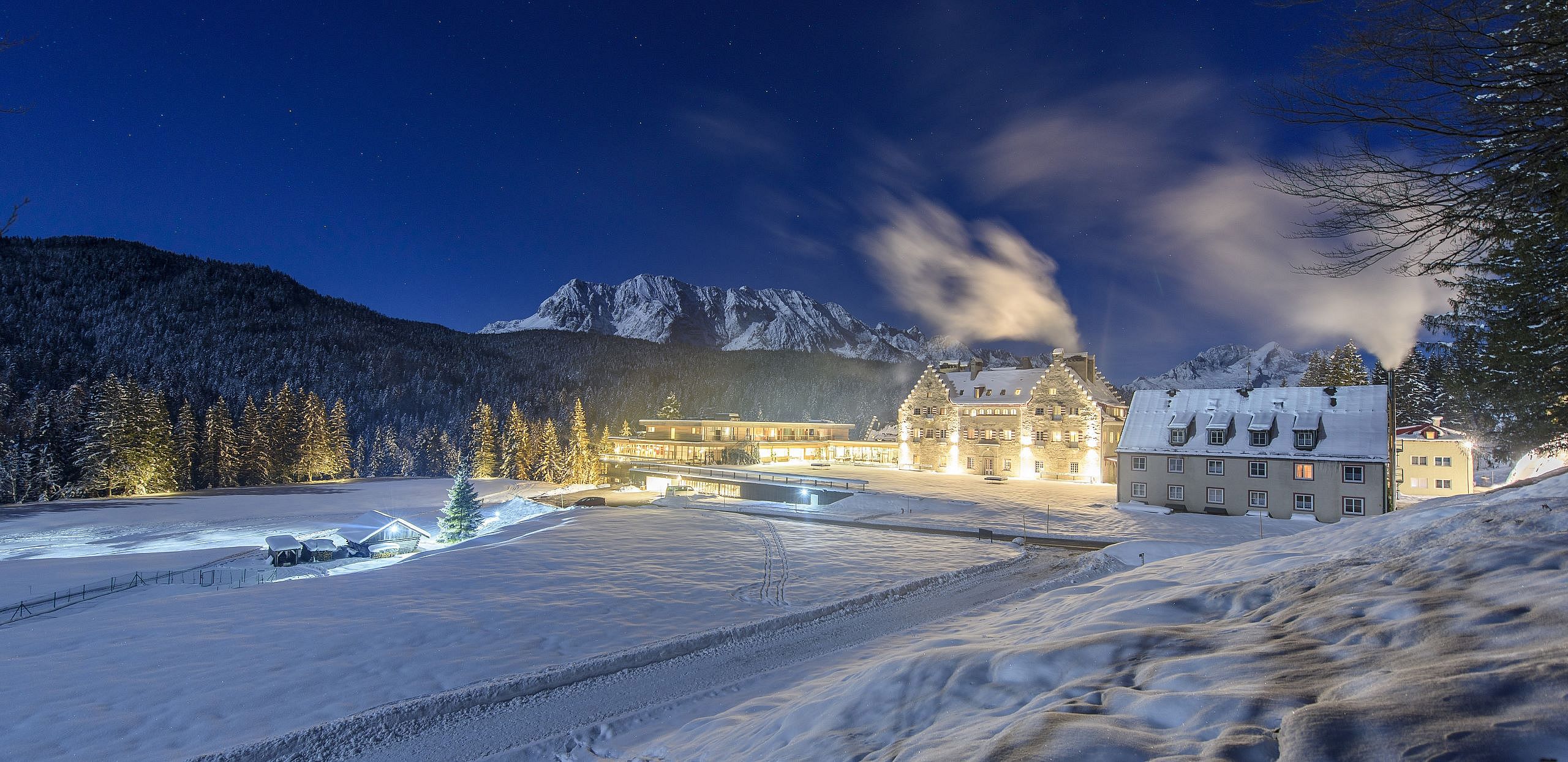 Das Kranzbach im Winter bei Nacht