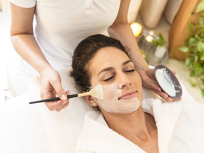 Facial treatments with THALGO